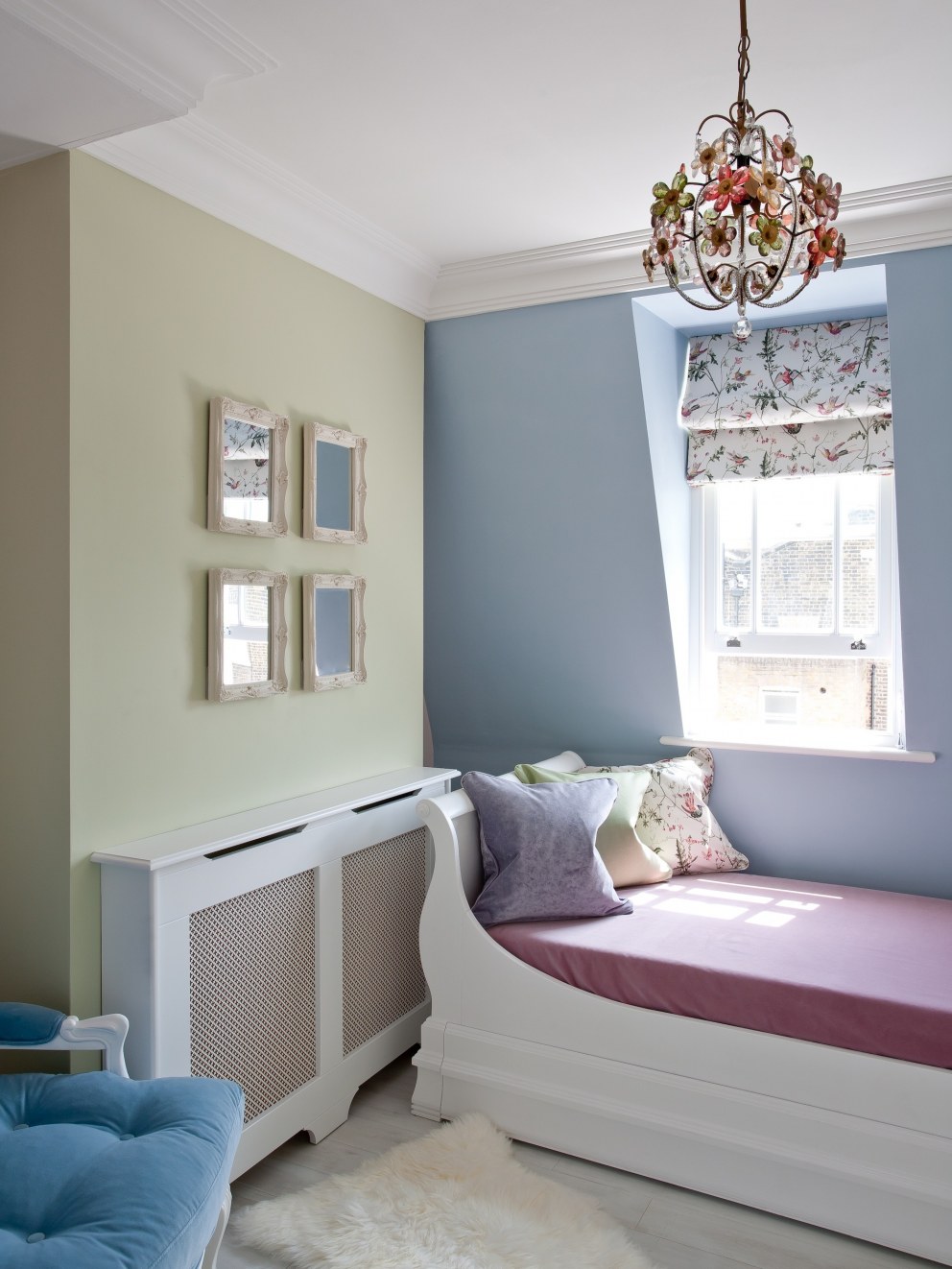 Child's bedroom suite, London | Child's sitting room | Interior Designers